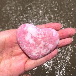 Rhodonite heart Palmstone💖
